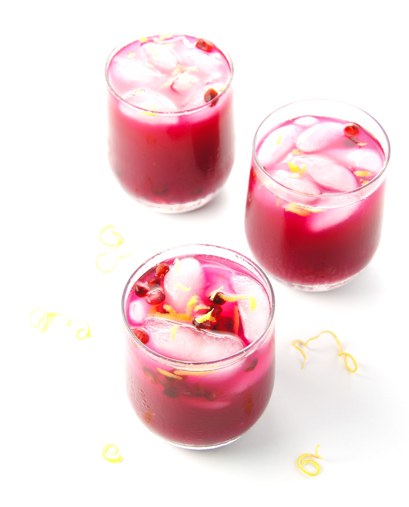 beet-and-pomegranate-detox-juice-garlic-matters