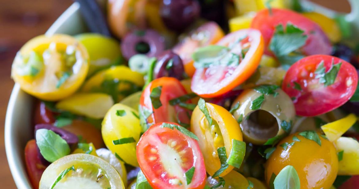 TOMATO AND OLIVE SALAD RECIPE | GARLIC MATTERS