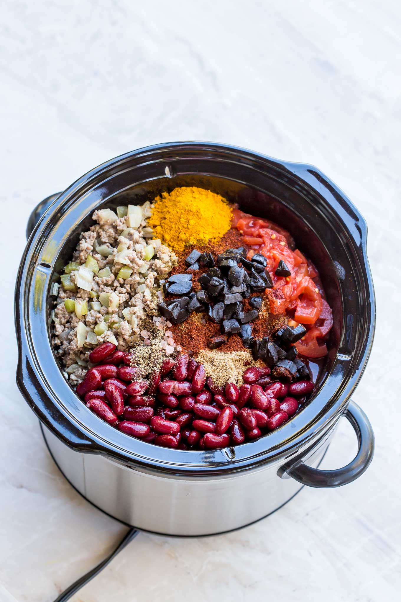 SLOW COOKER CHILLI CON CARNE WITH BEANS AND BLACK GARLIC GARLIC MATTERS SLOW COOKER CHILLI CON CARNE WITH BEANS AND BLACK GARLIC GARLIC MATTERS